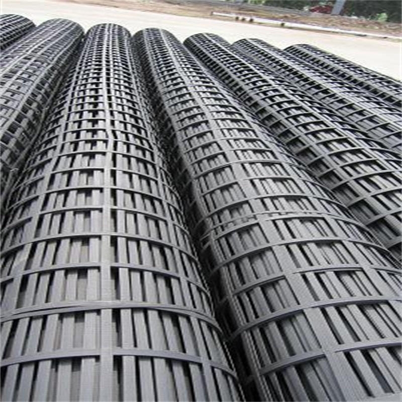 興安盟鋼塑土工格柵強度解析 性能優(yōu)勢與應用前景