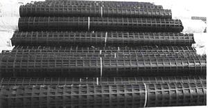 鋼塑復(fù)合土工格柵 現(xiàn)代工程中的多功能增強(qiáng)材料